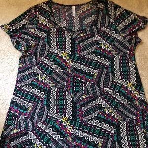 Lularoe Classic Tee